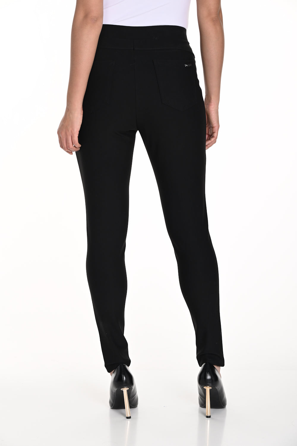 Frank Lyman Button Detail Pant