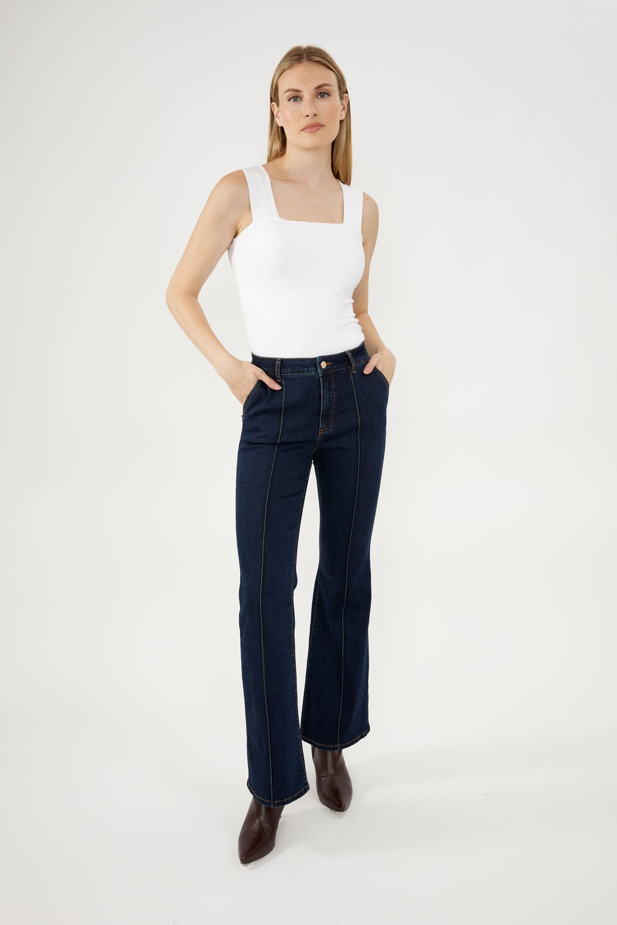 Frank Lyman Mid Rise Jeans