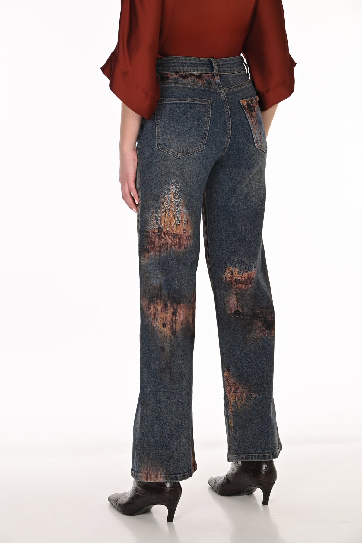 Frank Lyman Edgy Distressed Jeans