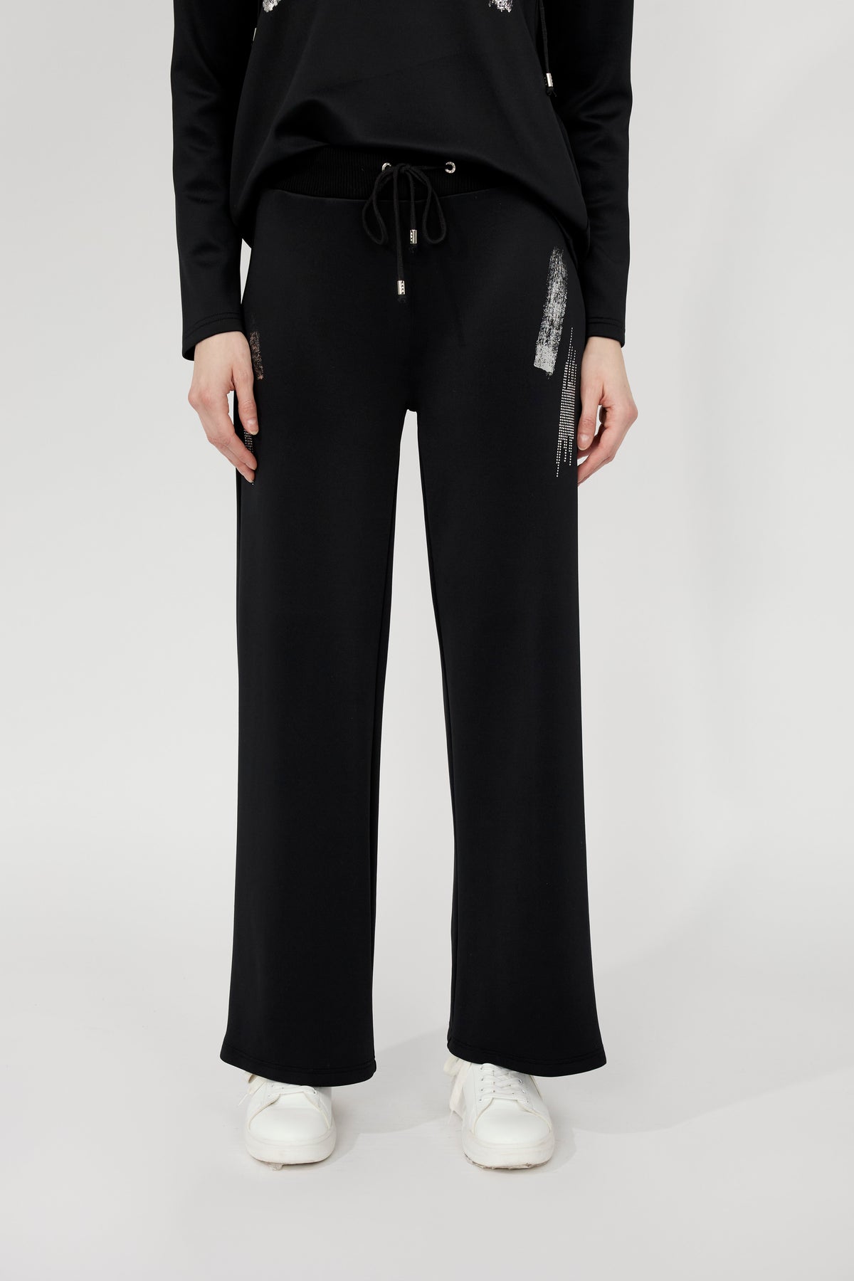 Frank Lyman Relaxed Trousers