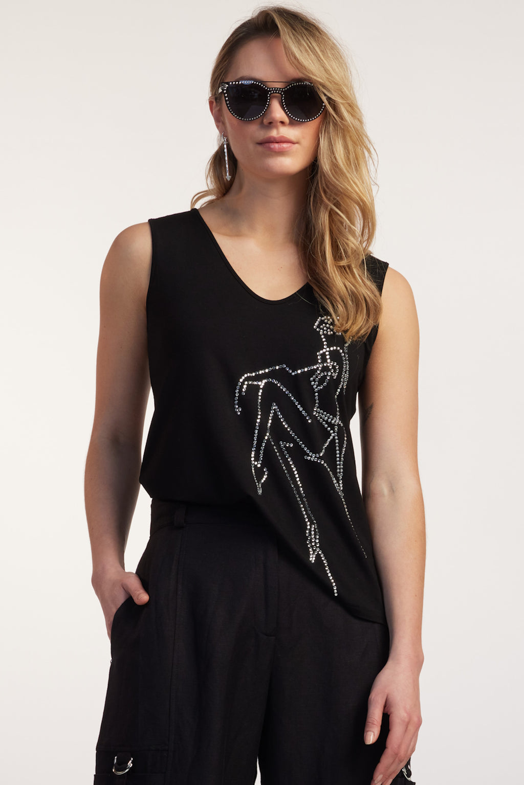 Paula Ryan Scoop V Bling Singlet - Black – ROSSELLINI + SHINE