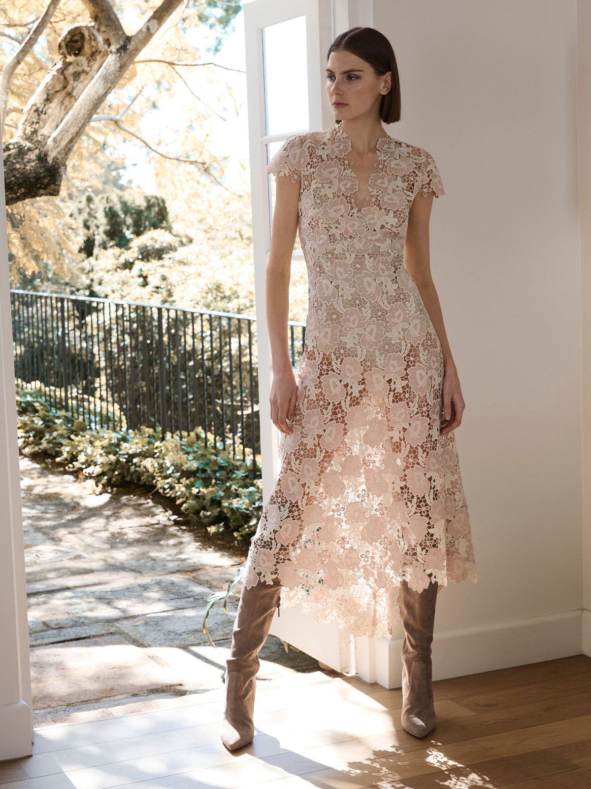 Moss & Spy Belinda Dress-Blush Pink/Cream