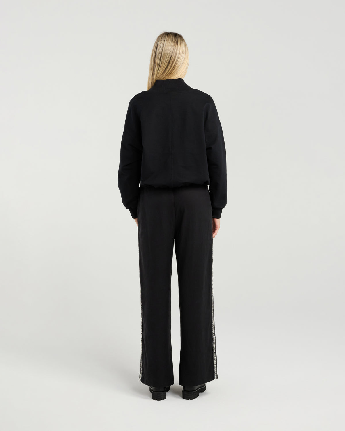 Et Alia Juno Wrap Black