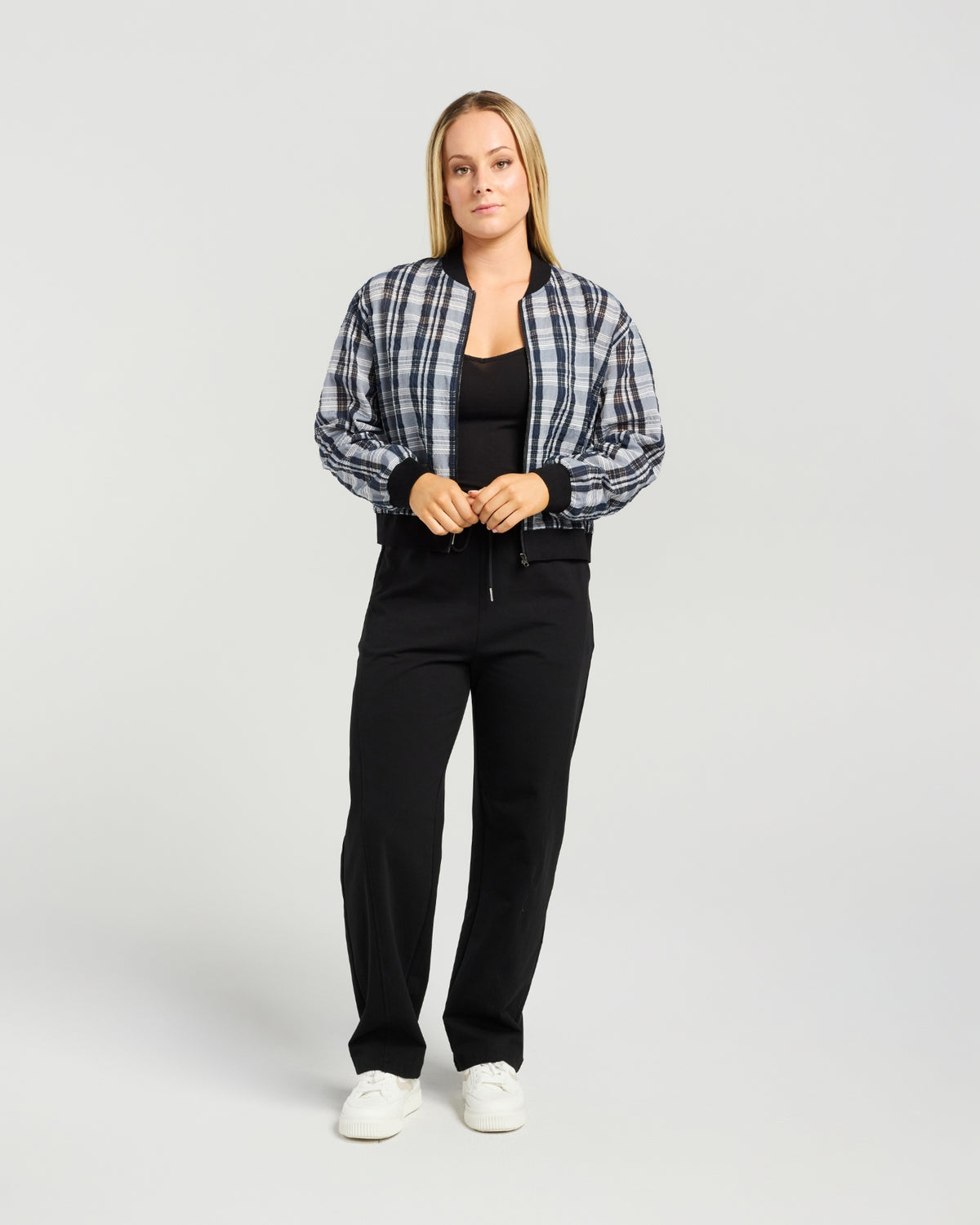 Et Alia Benny Bomber