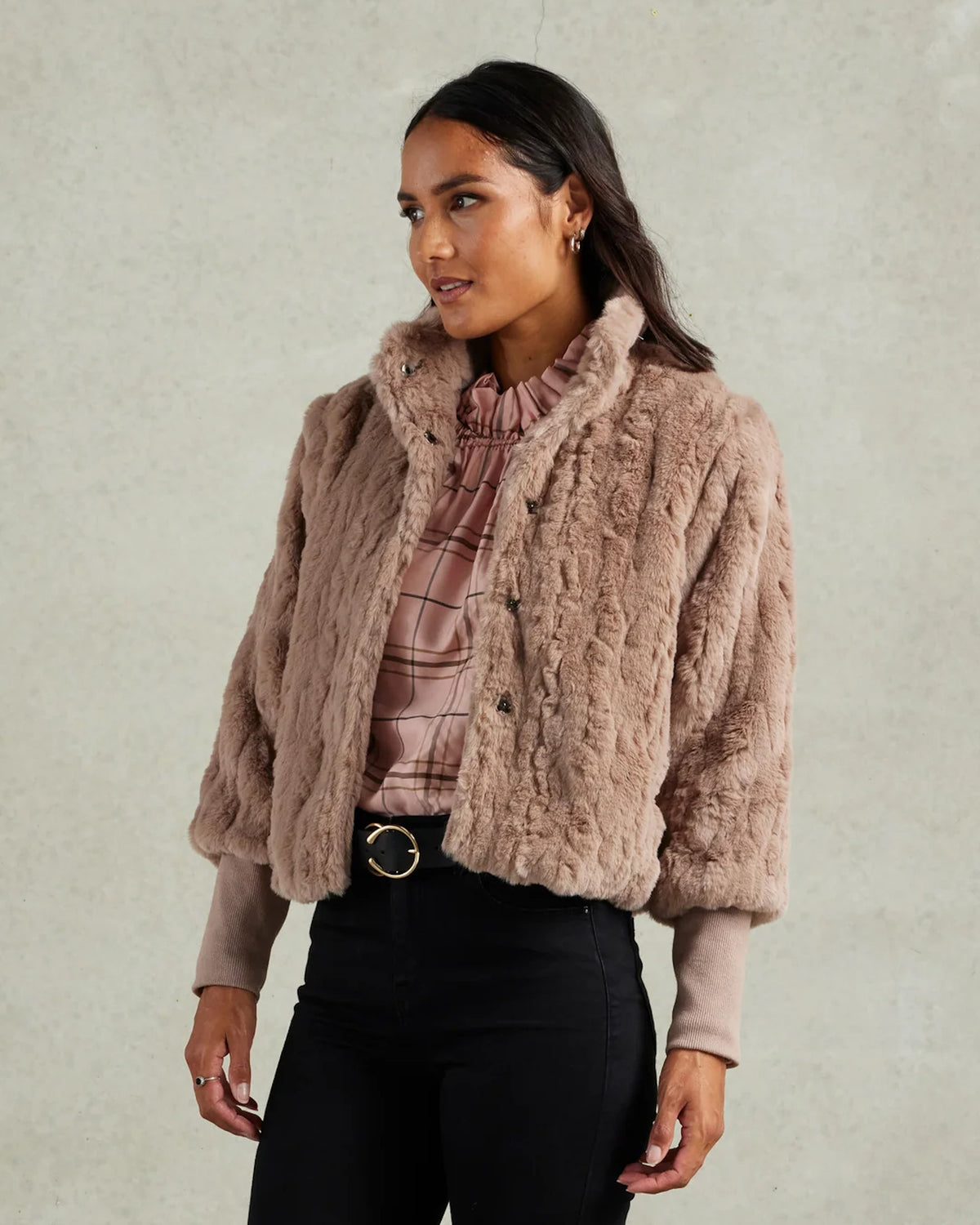 Et Alia Vintage Fur Jacket - Oatmeal