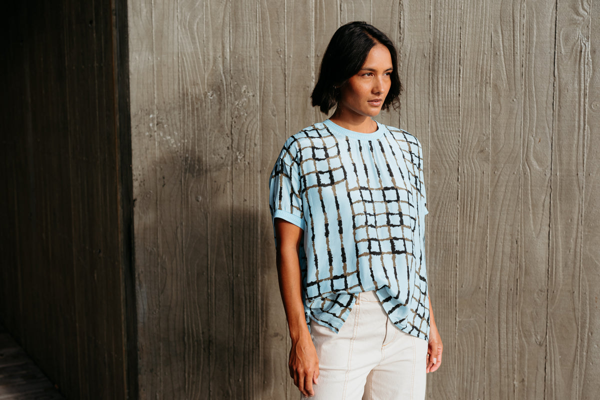 Et Alia Brea Top - Skyline Plaid