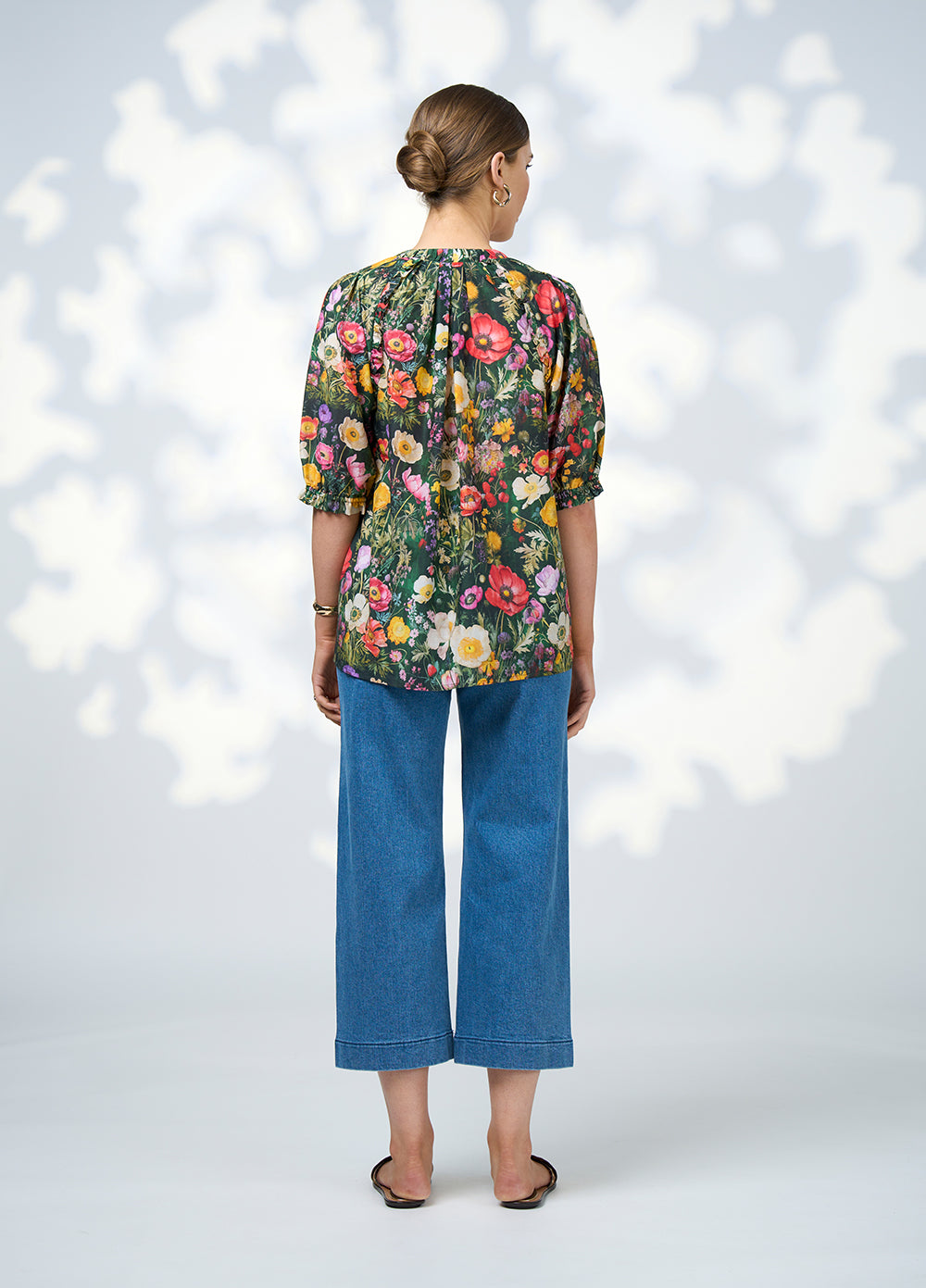 Loobie's Story Looking Glass Top