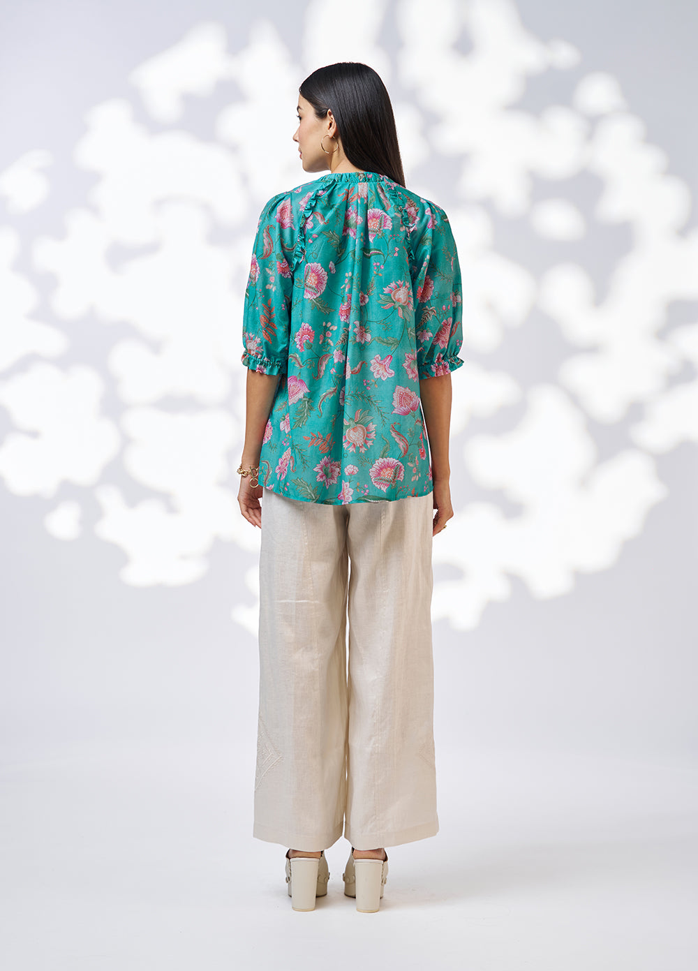 Loobie's Story Anaphora Top