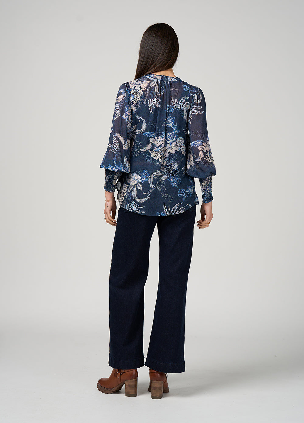 Loobie's Story Casella Top