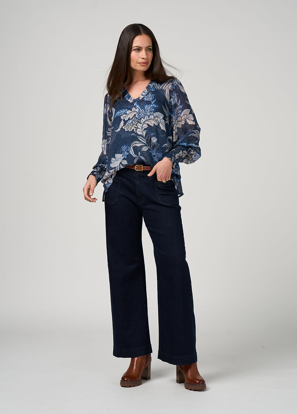 Loobie's Story Casella Top