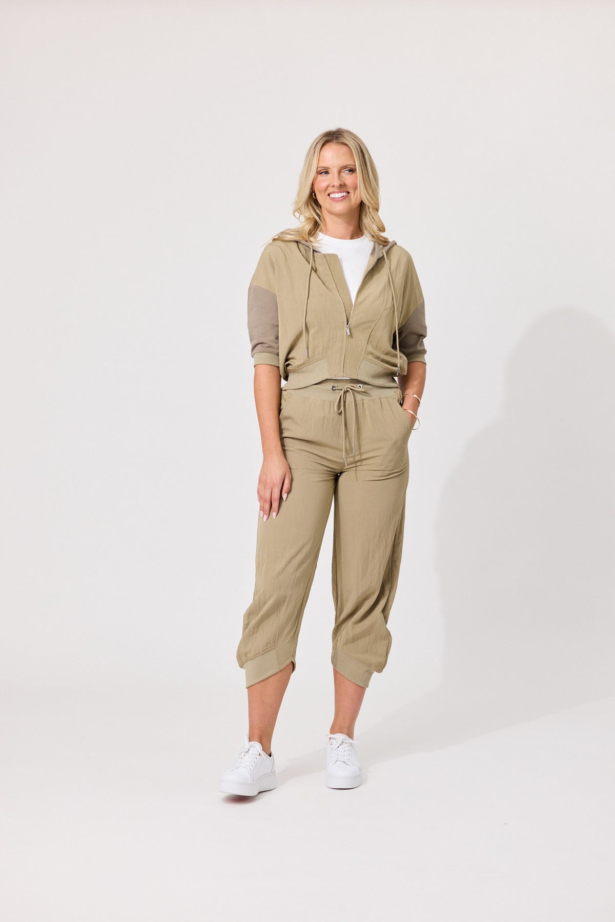 Lemon Tree Larissa Pants- Mushroom