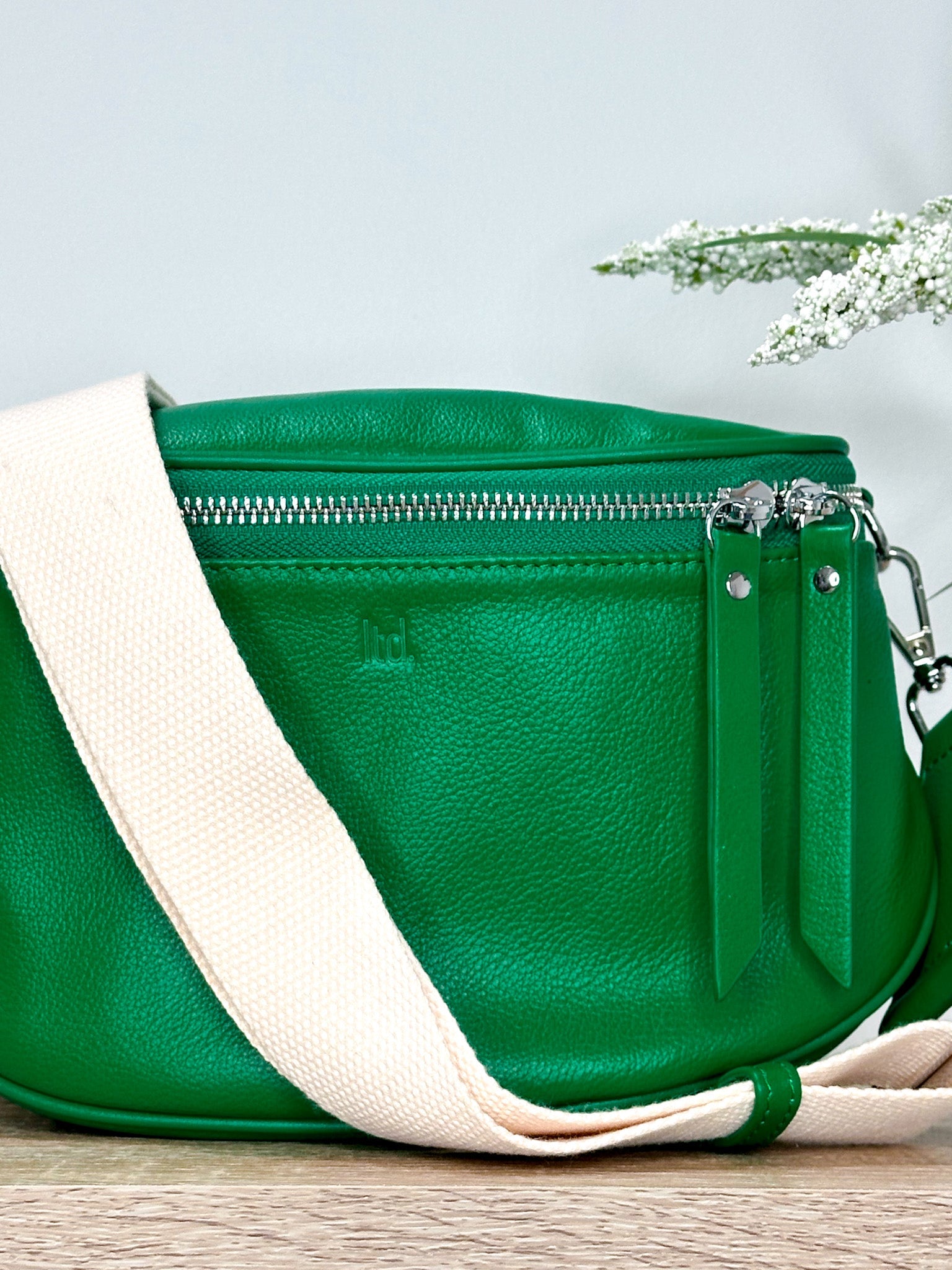 バッグ CTHY LIMONTA NYLON MINIMAL BODY BAG 09 LIMONTA NYLON MULTI BAG | CTHY