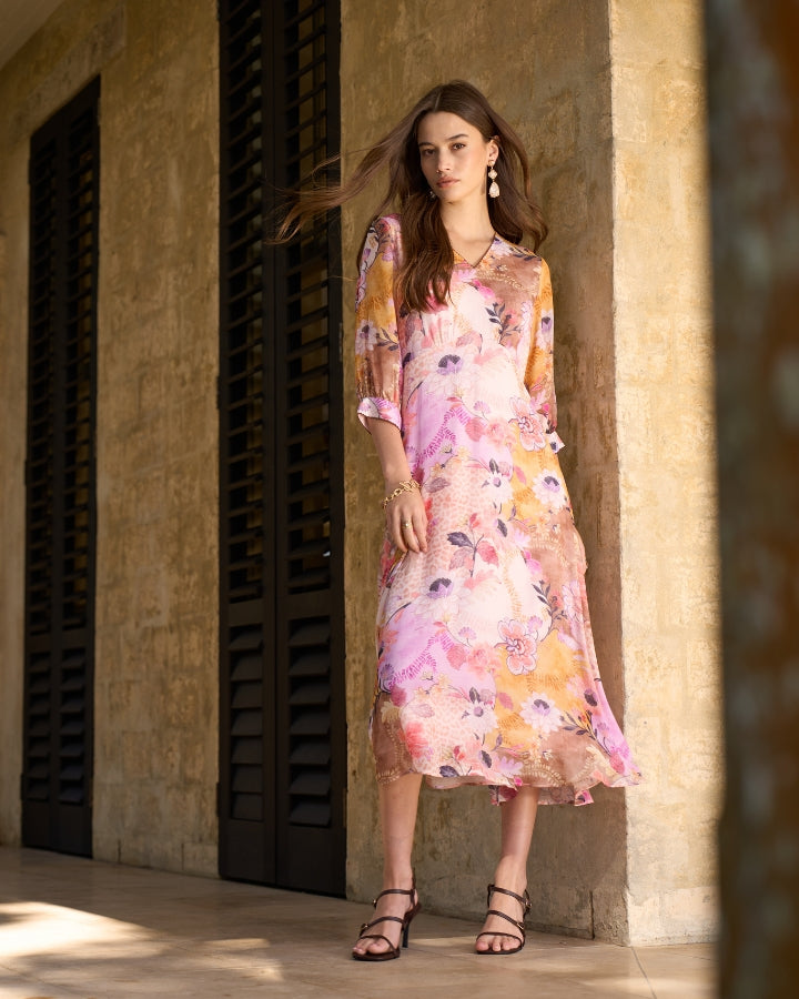 Loobie's Story Batika Midi Dress