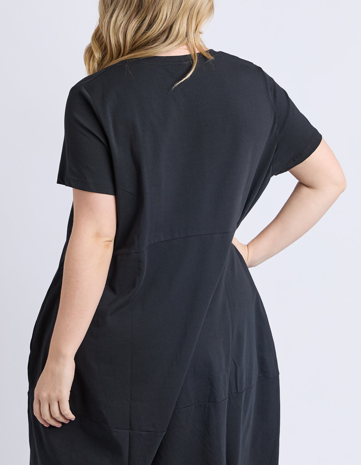 Elm Diana S/S Dress- Black