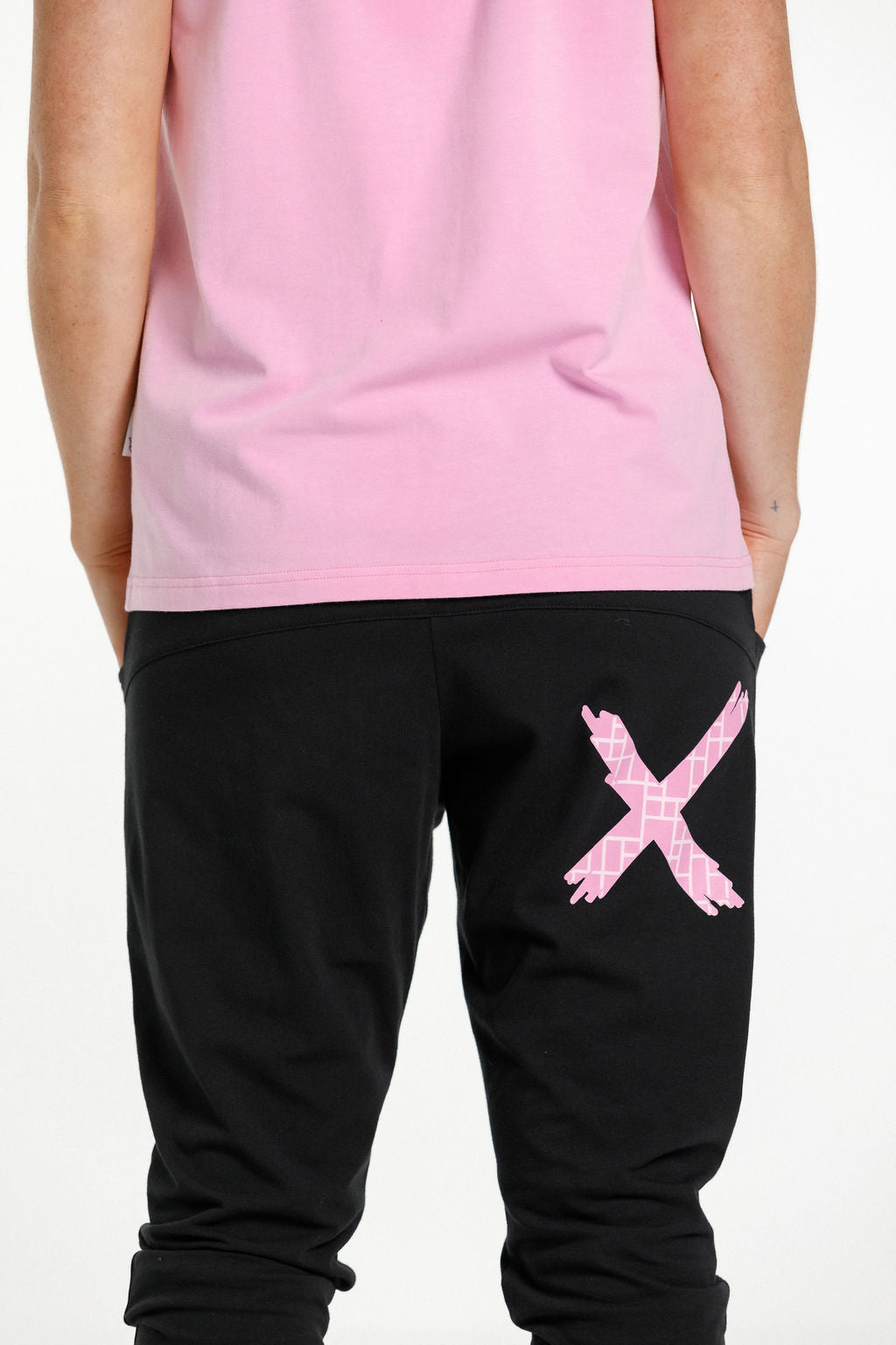 Home Lee Apartment Pants Black with Pink Bloom