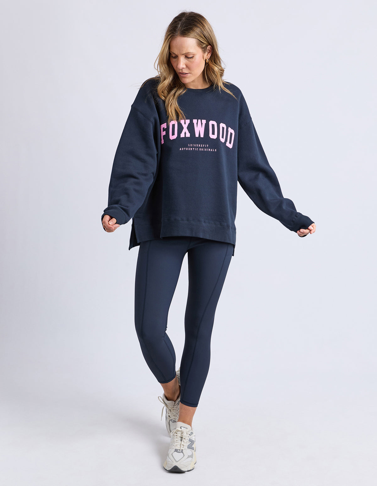 Foxwood Interval Crew - Navy/ Neon Pink