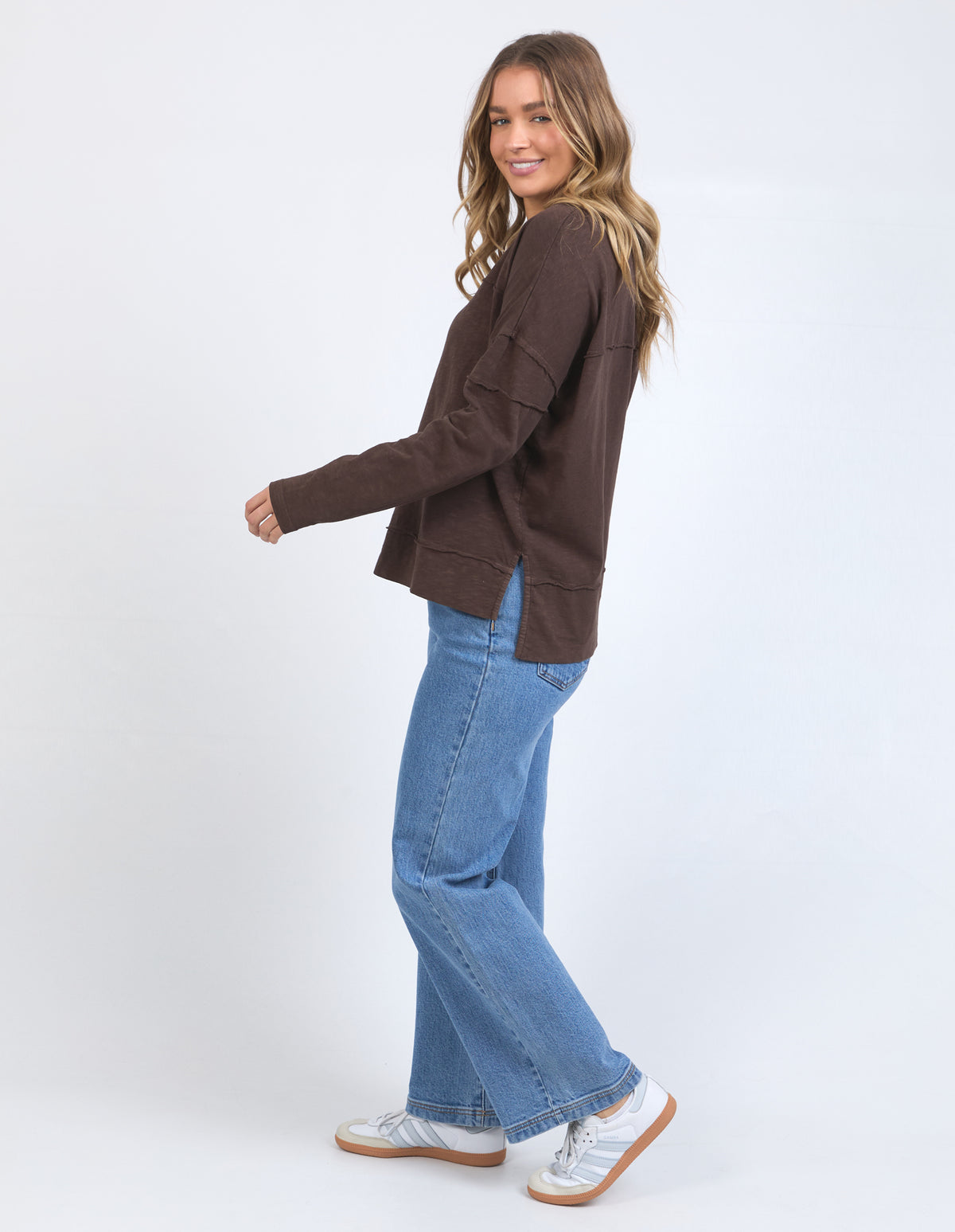 Foxwood Jayne Throw On Top - Coffee