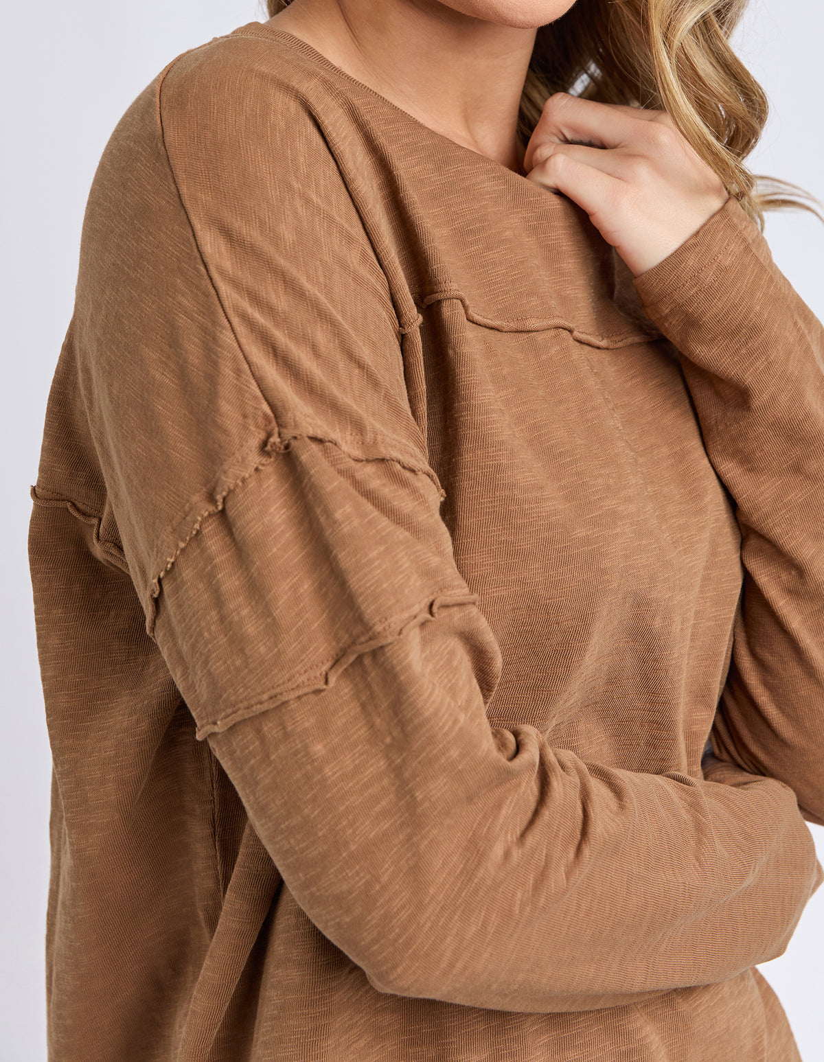 Foxwood Jayne Throw On Top - Tan