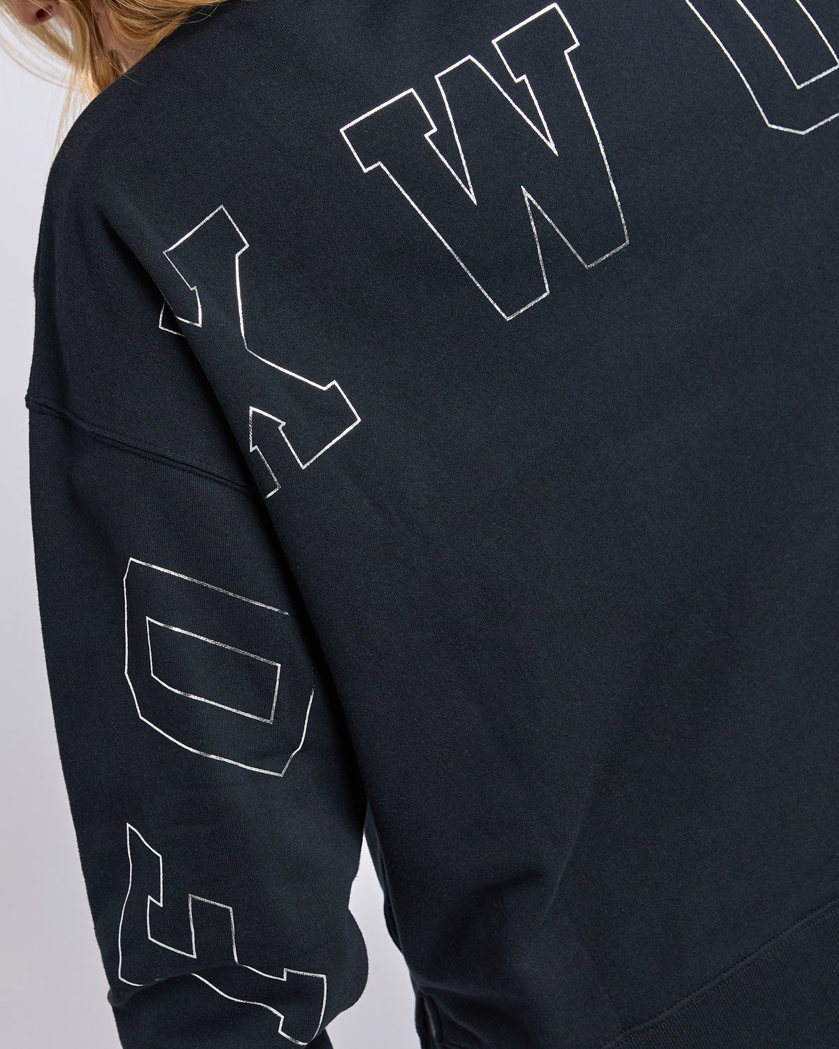 Foxwood Metallic Interval Crew - Black / Silver
