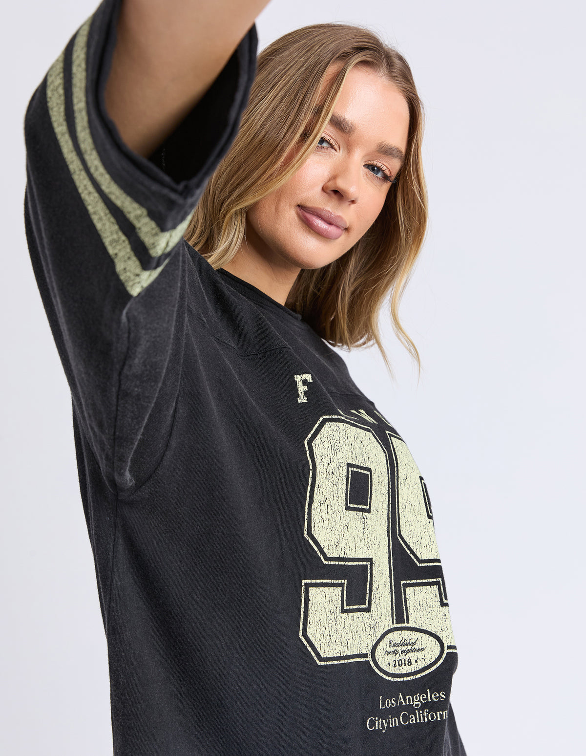 Foxwood Ninety Five L/S Tee Washed Black