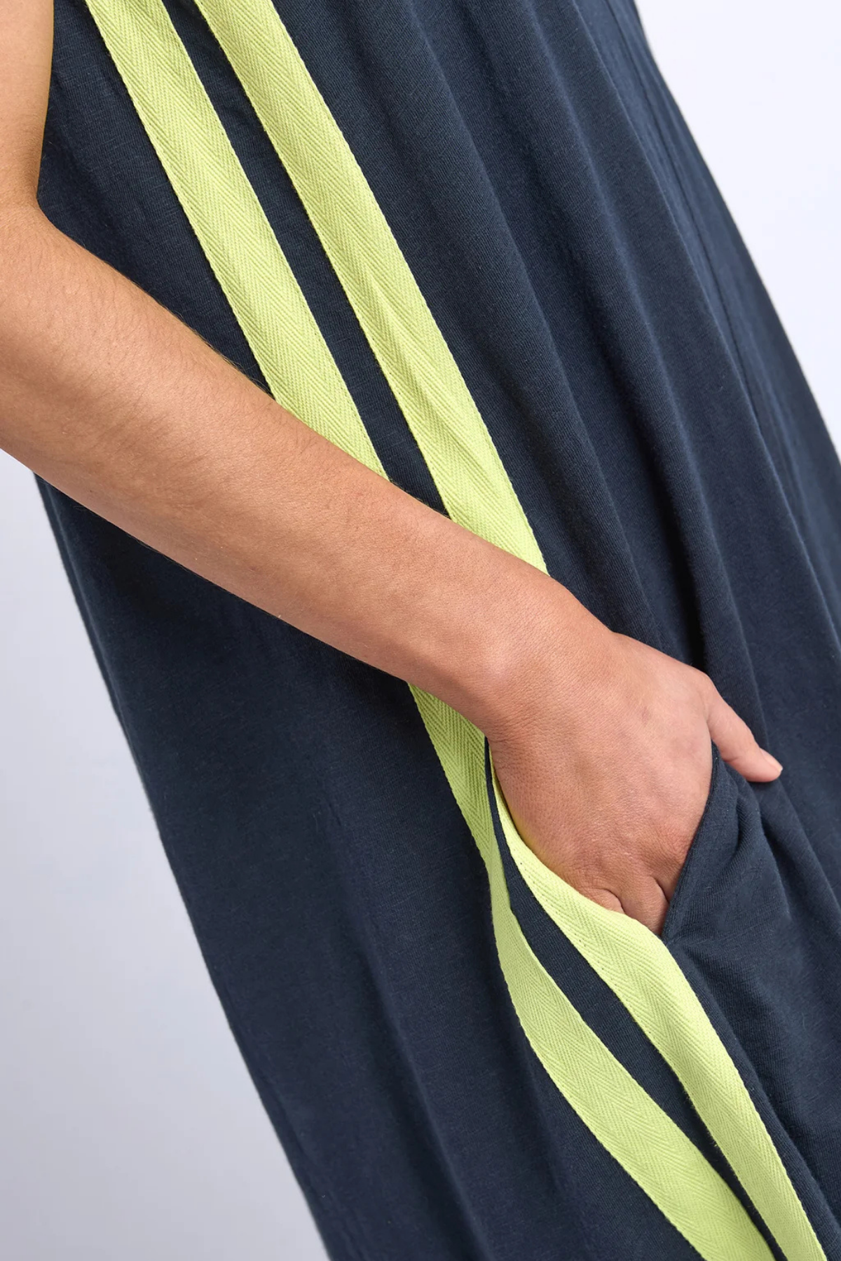 Foxwood Recovery Dress - Navy / Neon Lemon