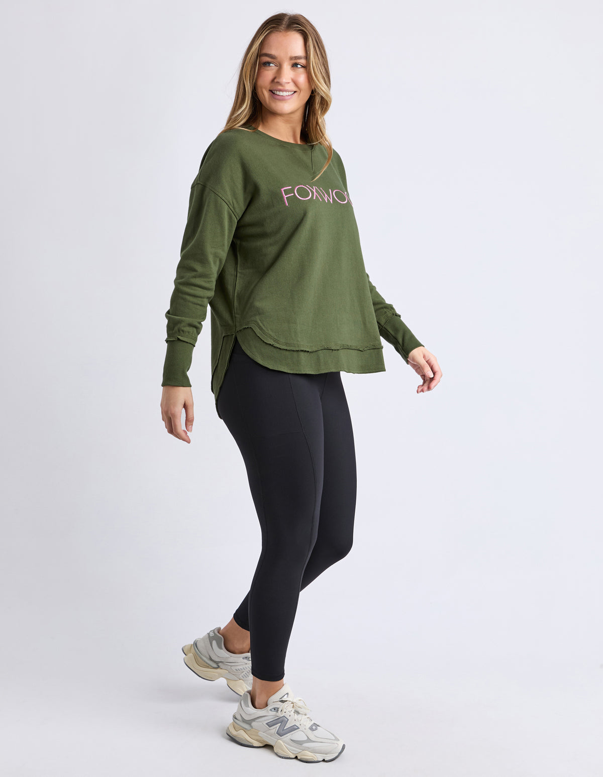 Foxwood Simplified Metallic Crew -Olive