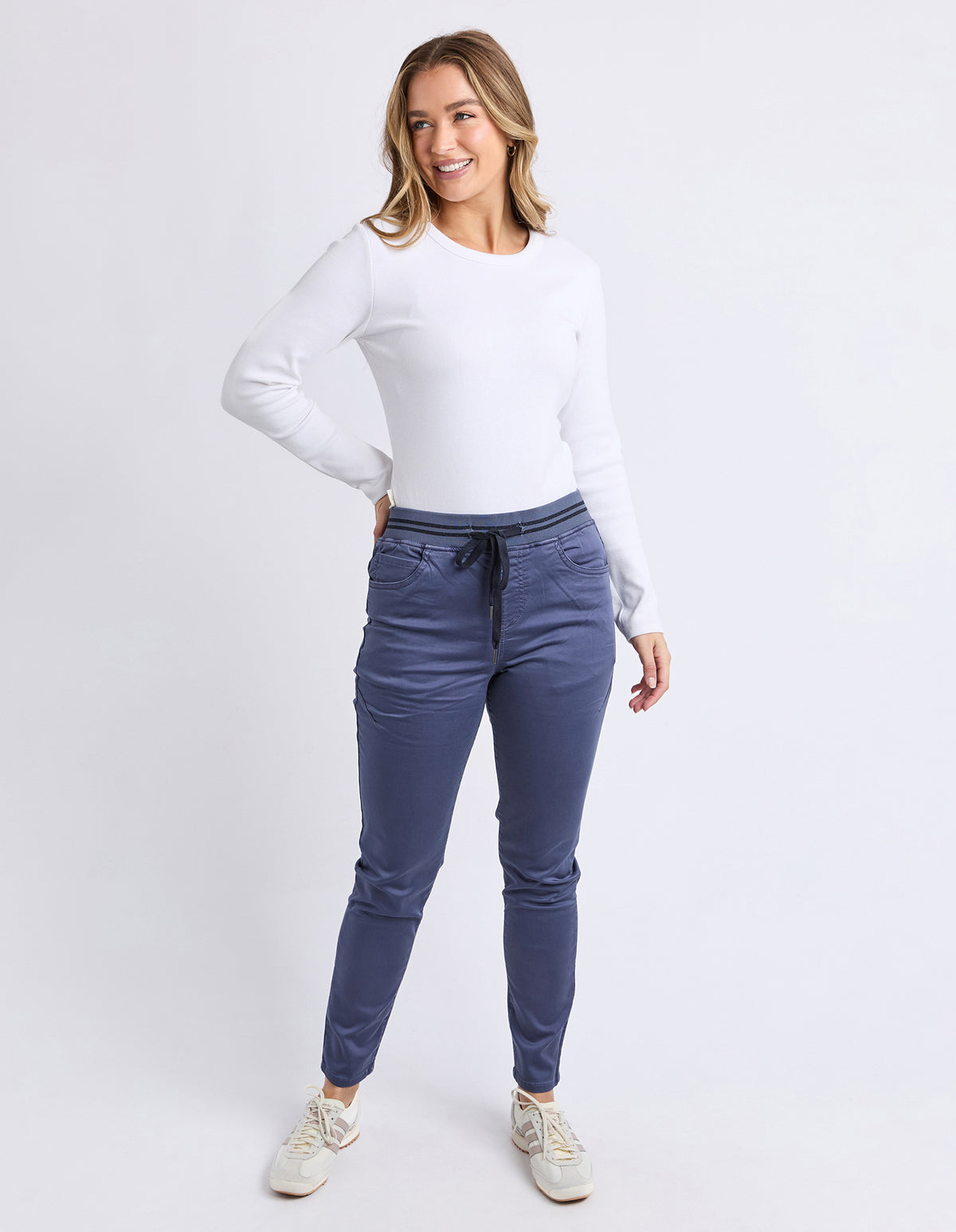 Foxwood Sylvia Jogger Dark Blue