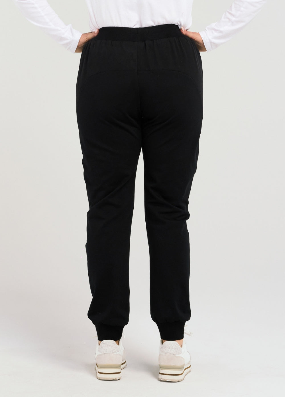 Zafina Alice Pant