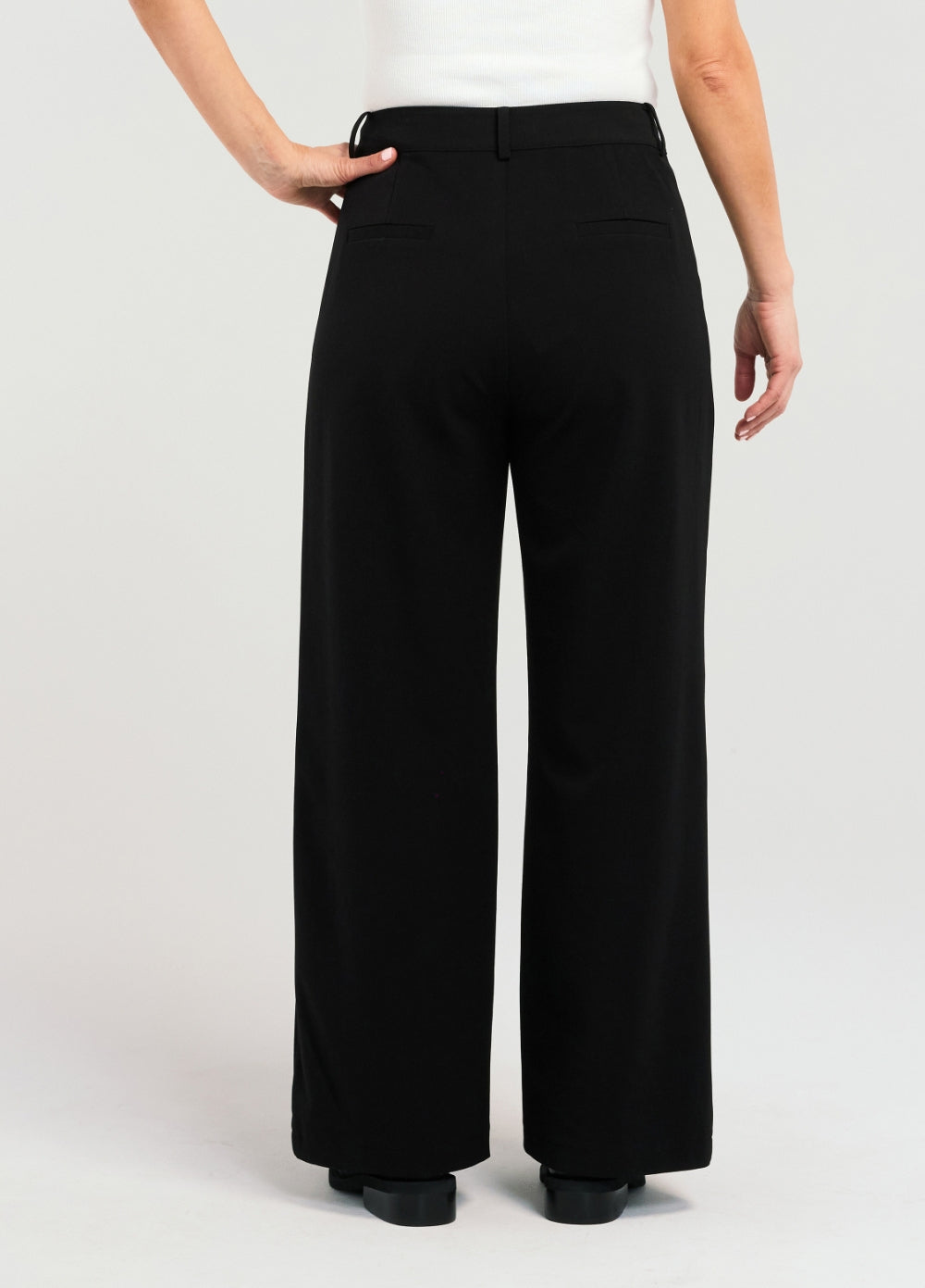 Zafina Esme Pant