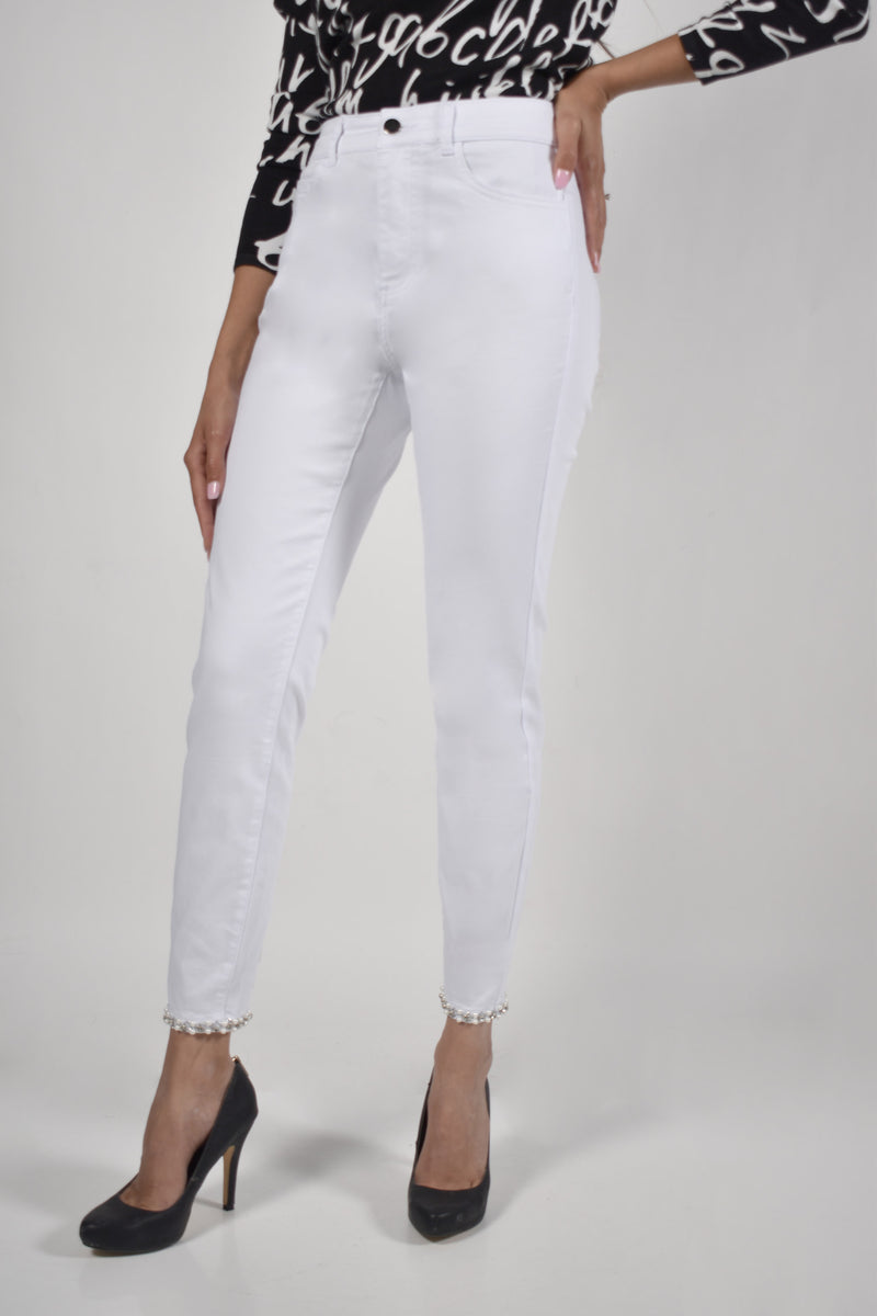 Frank Lyman Dimante Bow Jeans- White