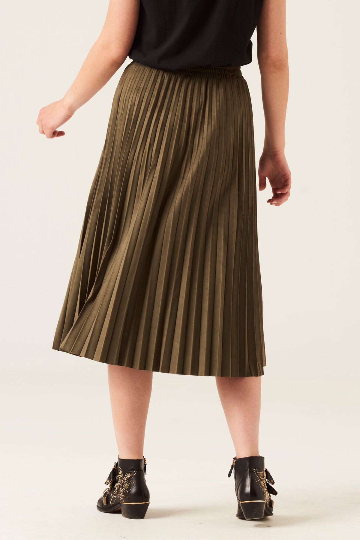 Garcia Pleated Skirt