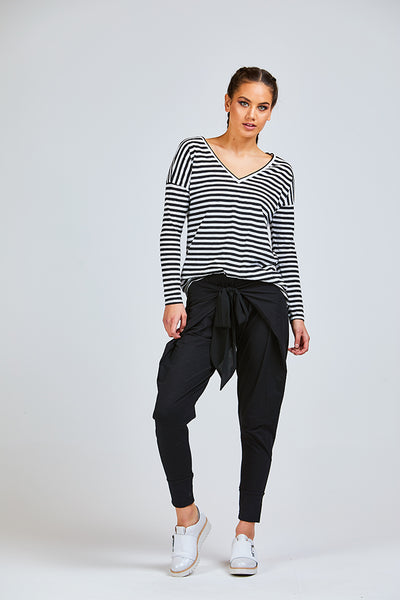 Virtue Pant Black - Augustine